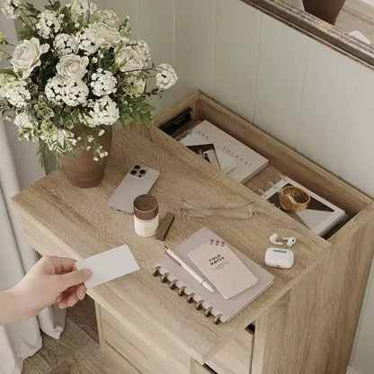 Table de chevet en chêne clair intelligent avec tiroir caché, porte basculante à verrouillage NFC et tiroir inférieur à ouverture par pression, table de chevet