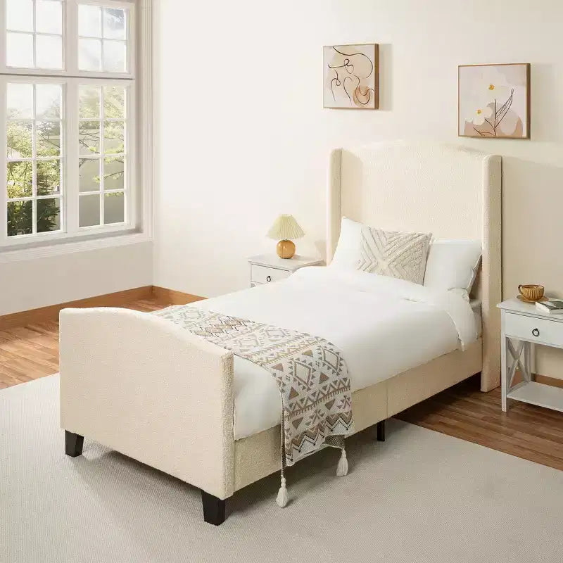 Cadre de lit plateforme toutes tailles avec tête de lit capitonnée en tissu Teddy, aucun sommier tapissier requis