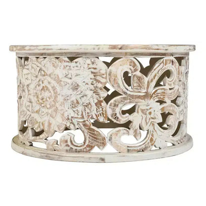 Table basse artisanale en bois de manguier de 33 pouces, finition blanche vieillie sculptée de motifs floraux