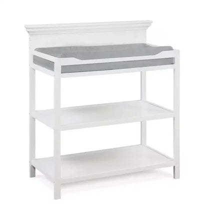 Table à langer universelle avec étagères ouvertes, finition non toxique et design transitoire pour chambre de bébé