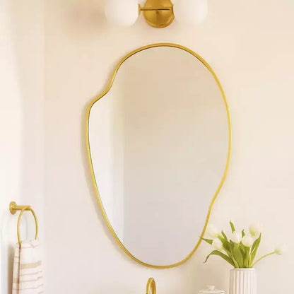 Miroir mural asymétrique 22"x34" en or brossé, cadre irrégulier en laiton, fixation murale pour salle de bain et entrée